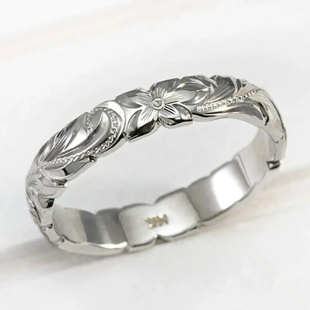 Chunky Gold Ring for Women,Gold Plated Engagement Wedding Band Elegant Carved Rose Flower Statement Ring Jewelry Gift for Her