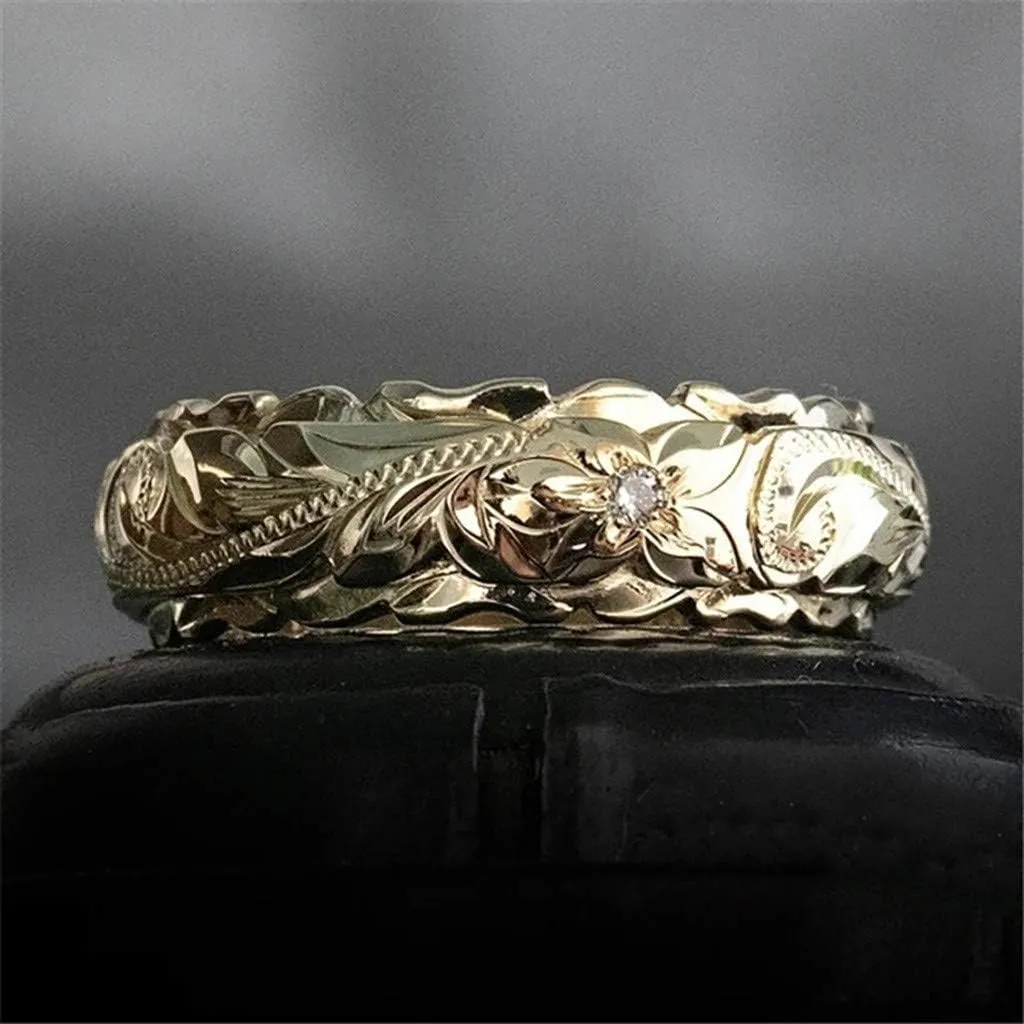 Chunky Gold Ring for Women,Gold Plated Engagement Wedding Band Elegant Carved Rose Flower Statement Ring Jewelry Gift for Her